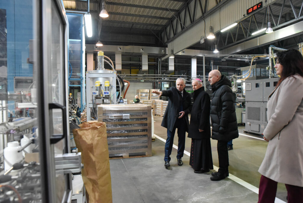 Przewodniczący Rady ds. społecznych KEP z wizytą w Zakładzie Produkcyjnym w Koniecpolu