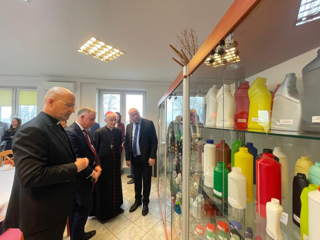 Przewodniczący Rady ds. społecznych KEP z wizytą w Zakładzie Produkcyjnym w Koniecpolu